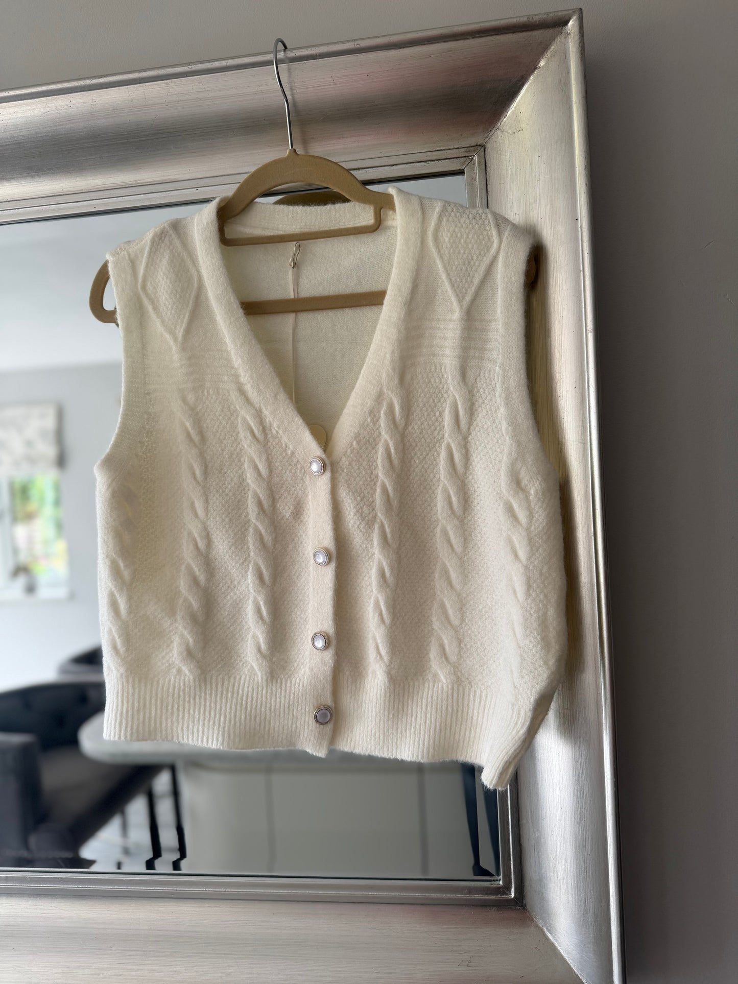Sofia knitted short waistcoat