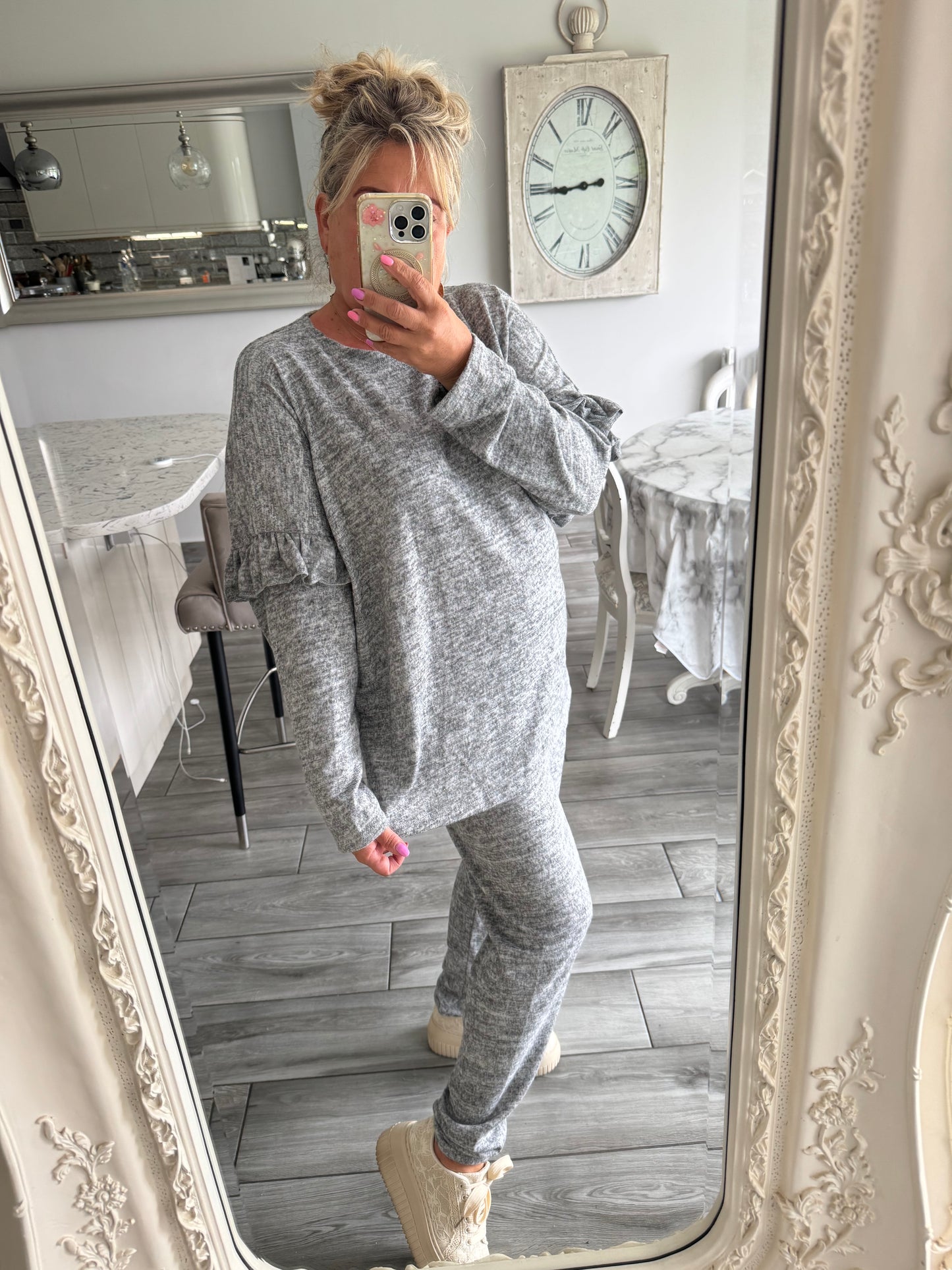 Rose lightweight lounge set