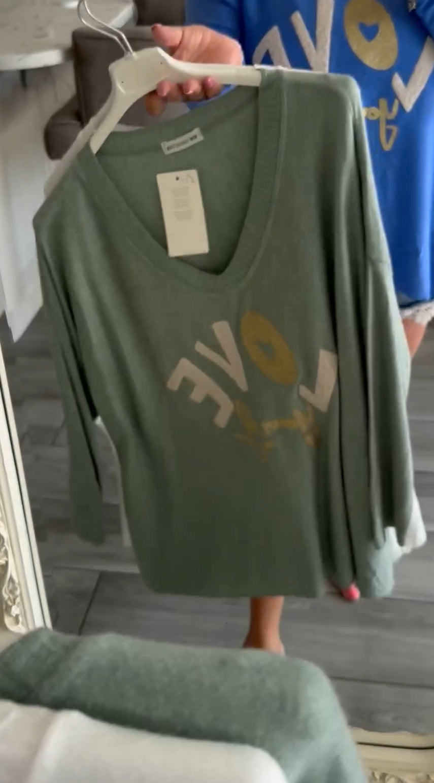 Sharon super soft lightweight jumper/top with slogan love yourself