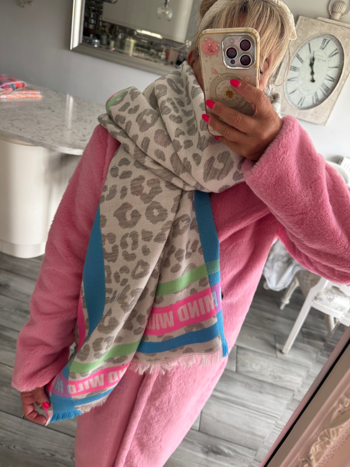 Nissi Slogan ‘wild’ leopard luxury scarf by Alex Max