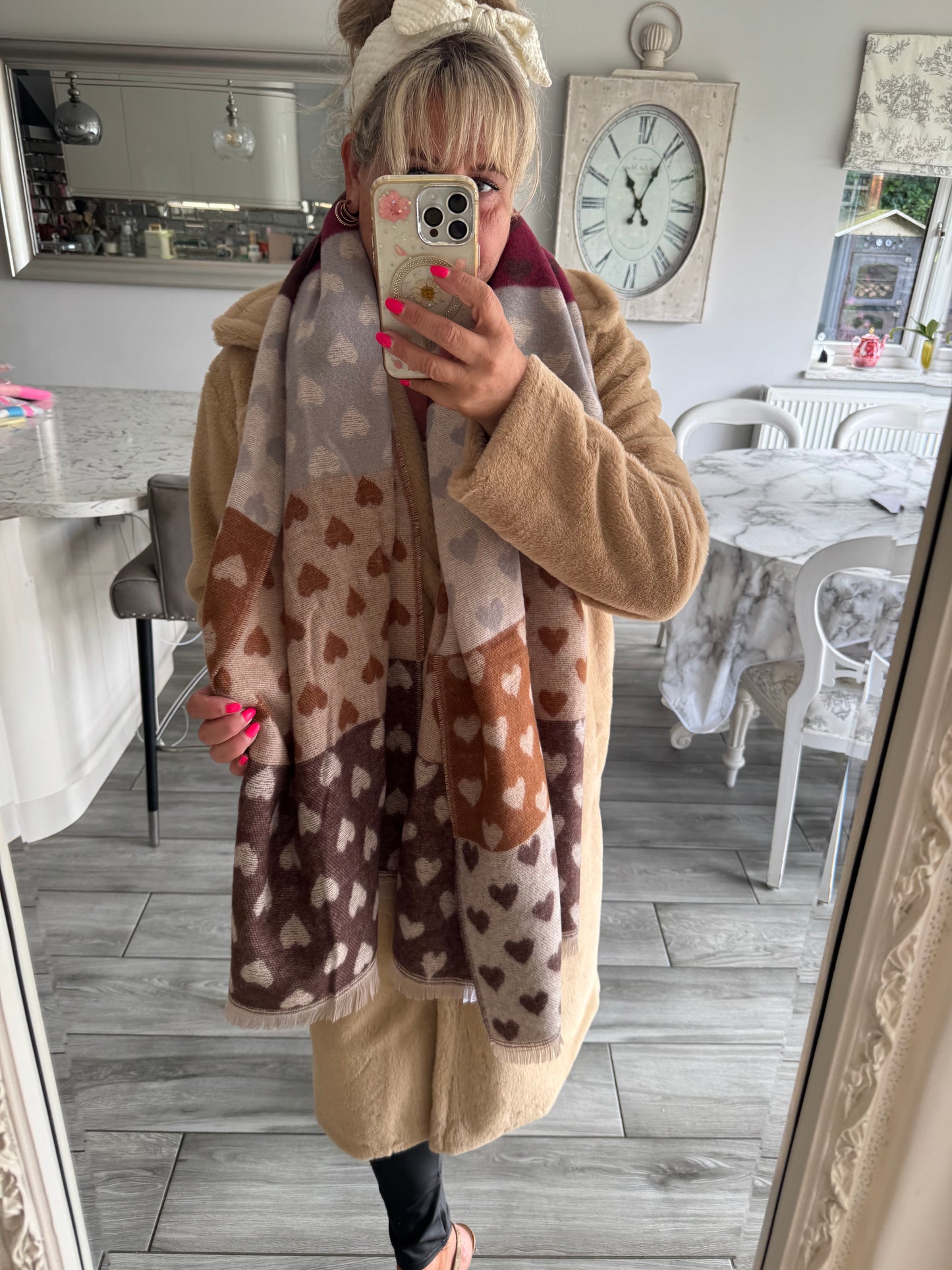 Edith luxury heart scarf by Alex Max