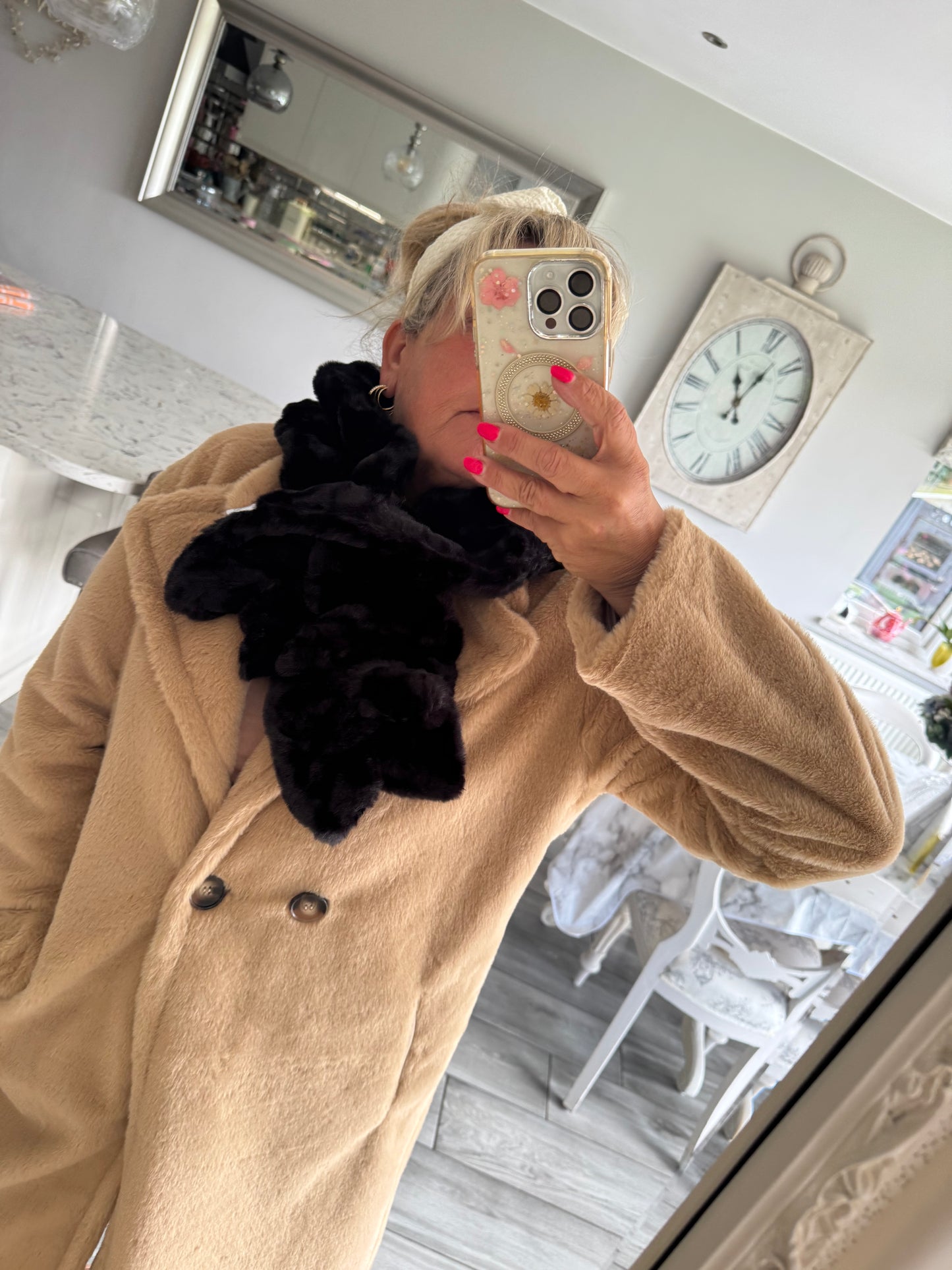 Bellalina Luxury Scrunch super soft faux fur scarf by Alex Max
