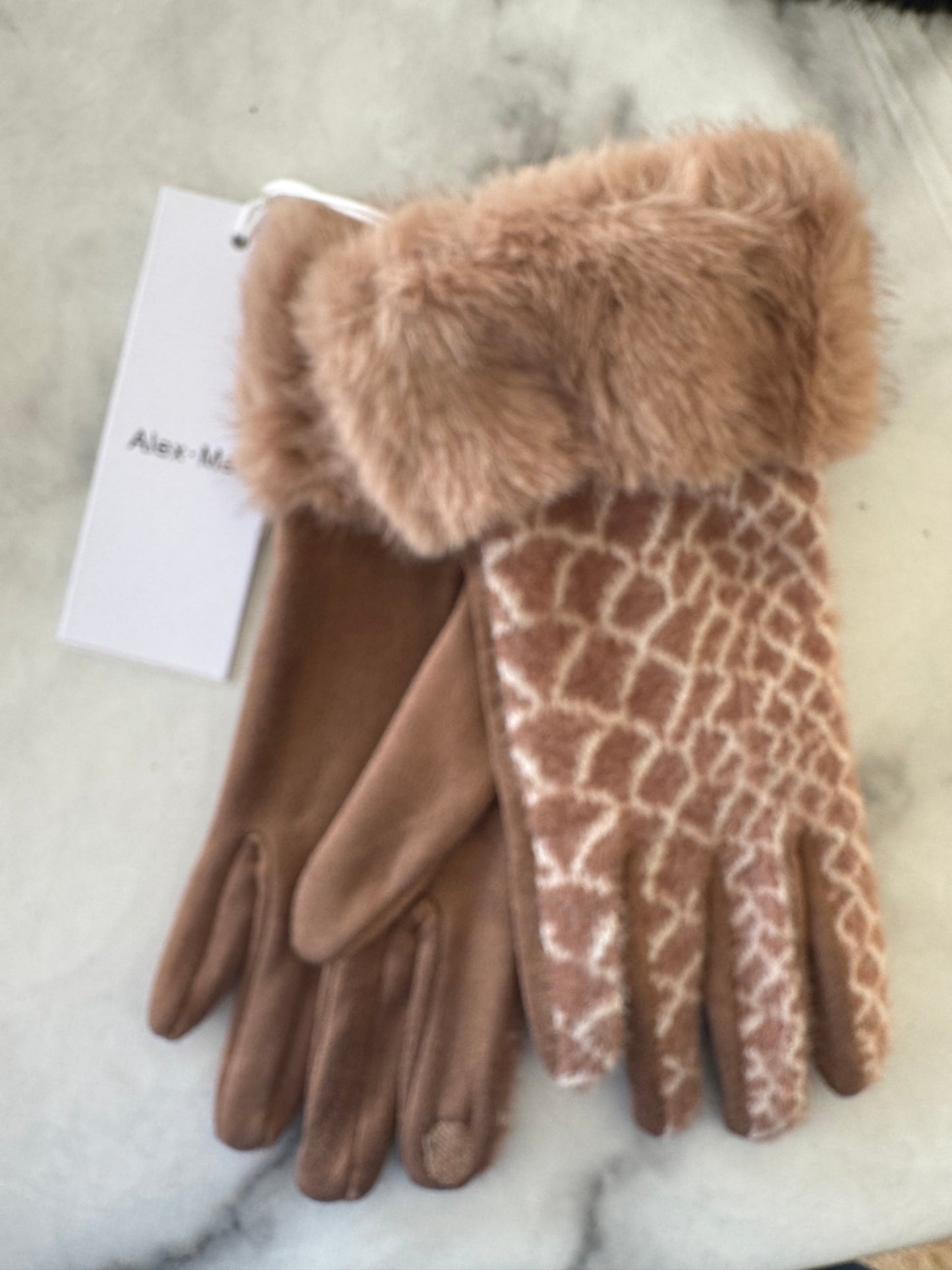 Thea gloves by Alex max