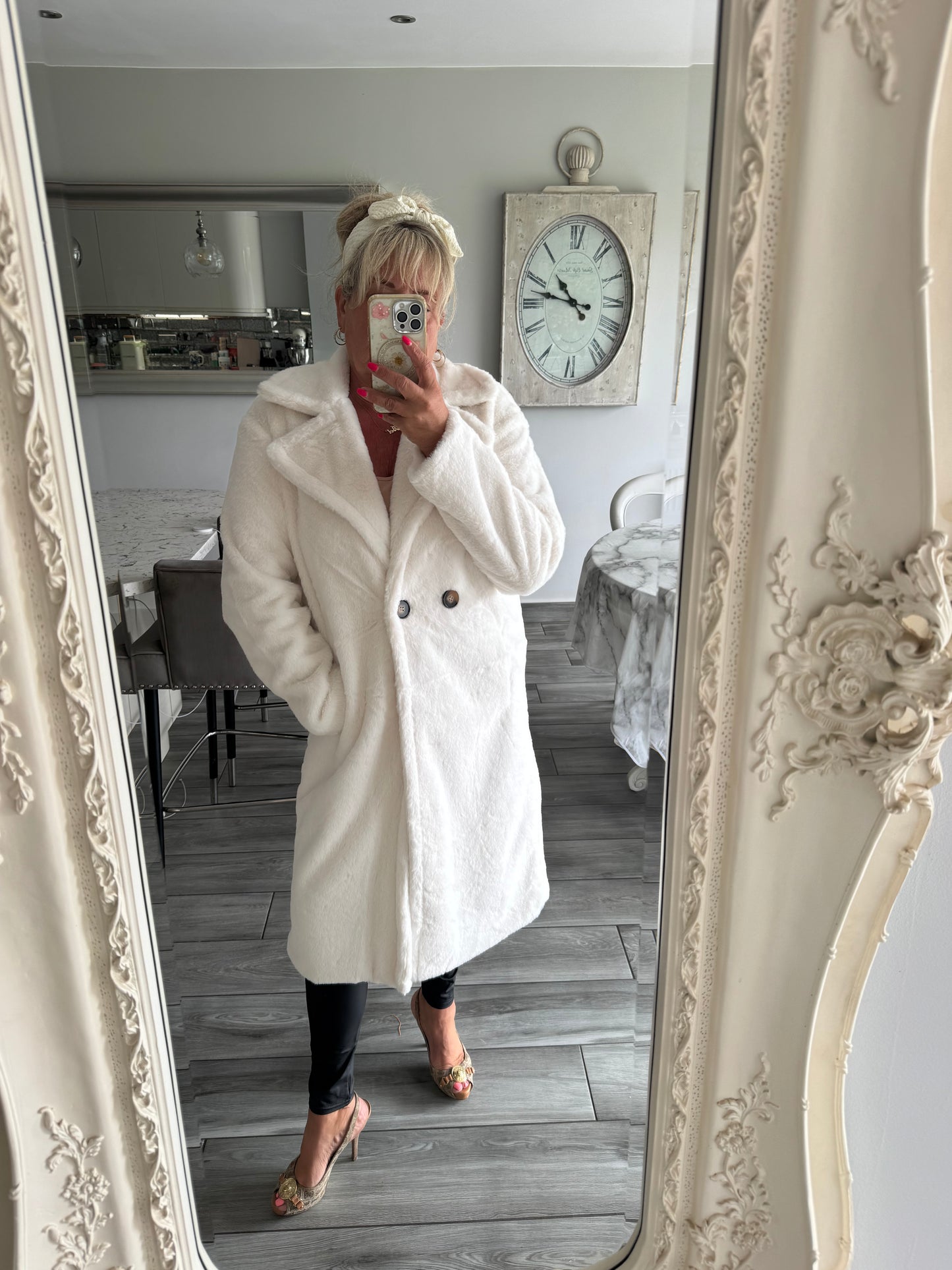 Ava super soft relaxed fit faux fur coat