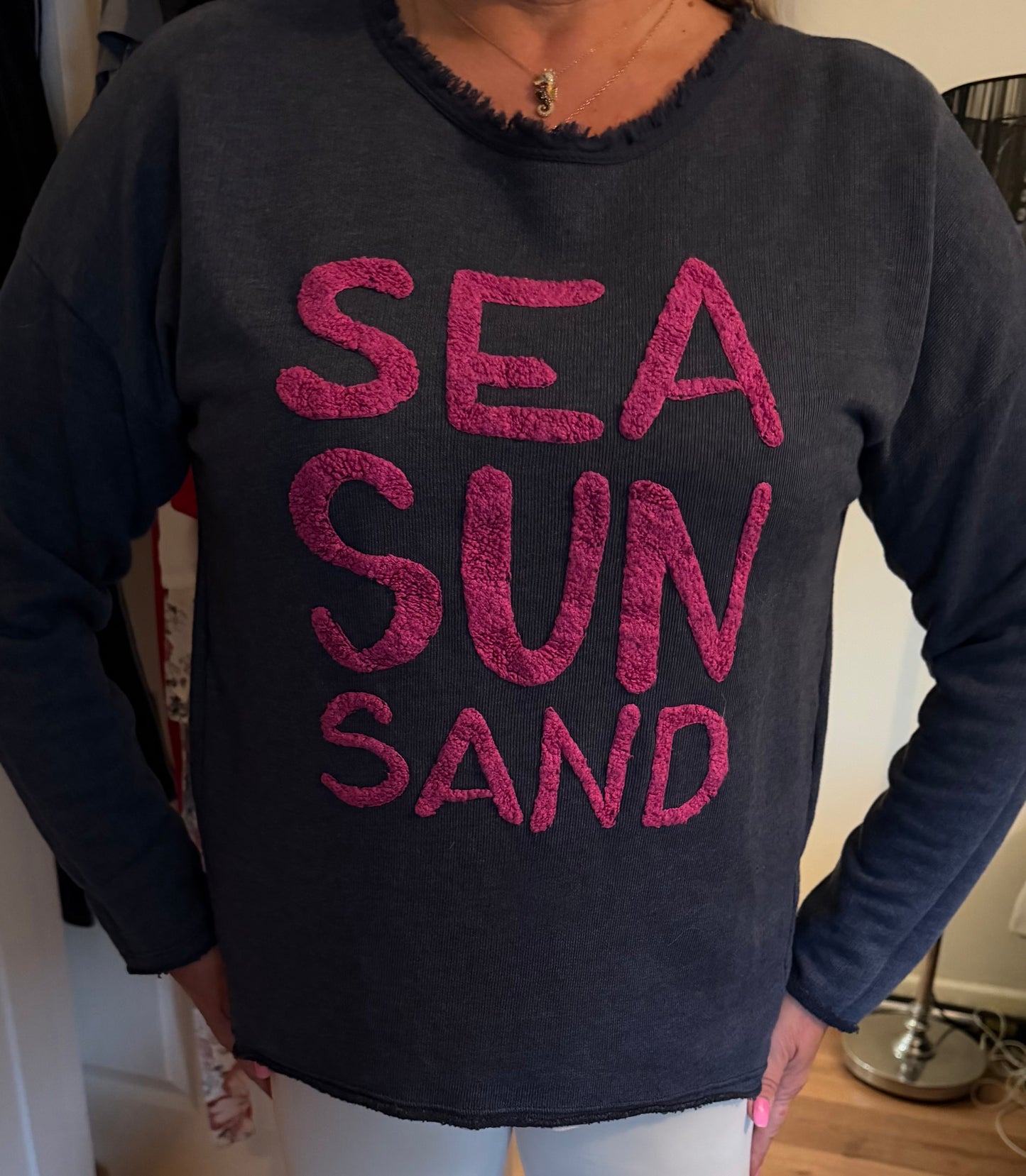 Morgan top slogan sea sun sand