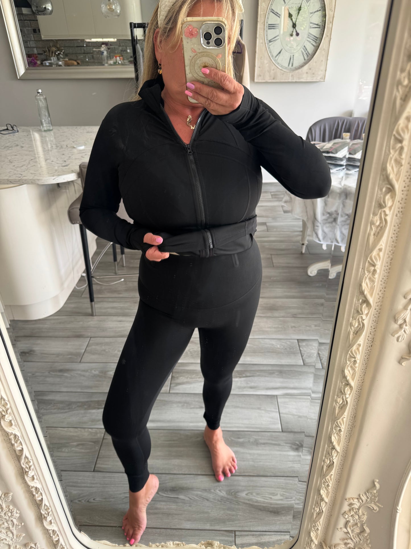 Polly fitted sports jacket in black