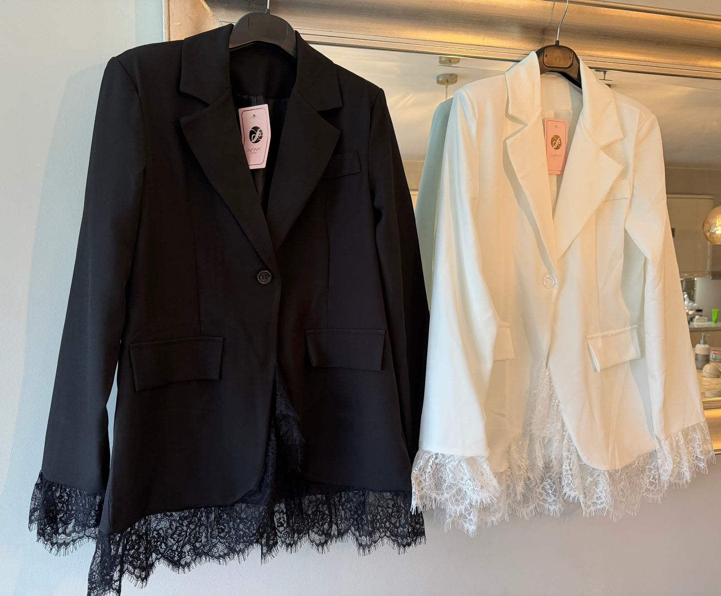 Kim blazer with lace trim