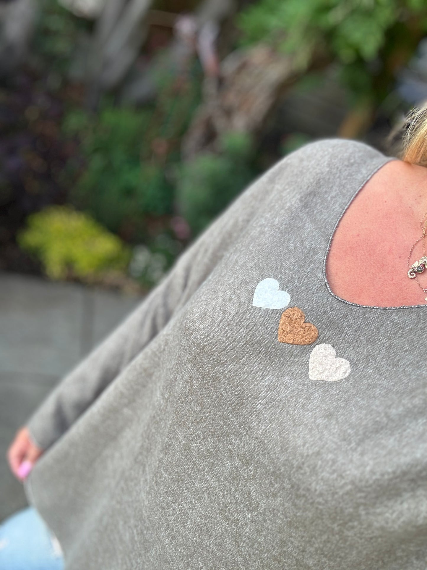 Paula oversize super soft top/lightweight jumper with 3 hearts design