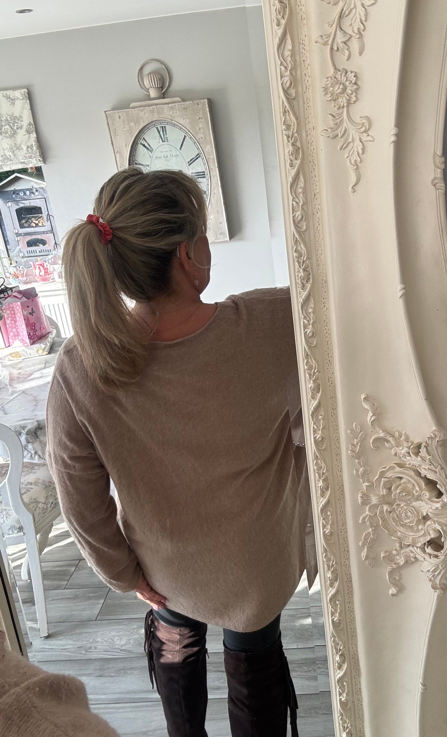 Paula oversize super soft top/lightweight jumper with 3 hearts design