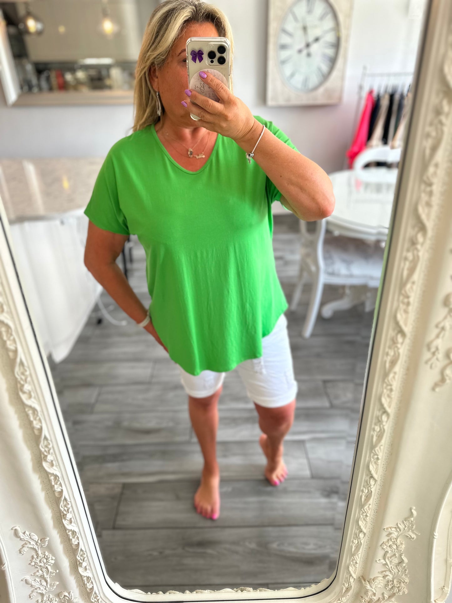 Iris V neck Loose Fit Tee