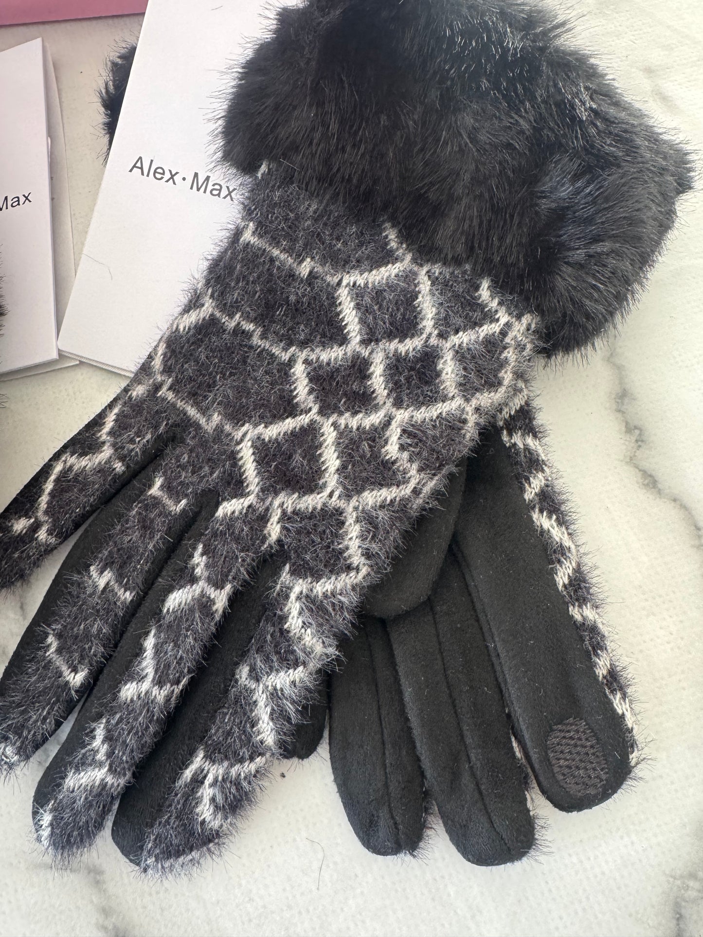 Thea gloves by Alex max