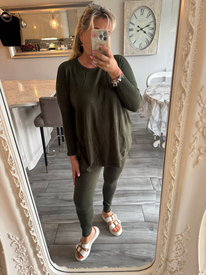 Kayla plain lounge set