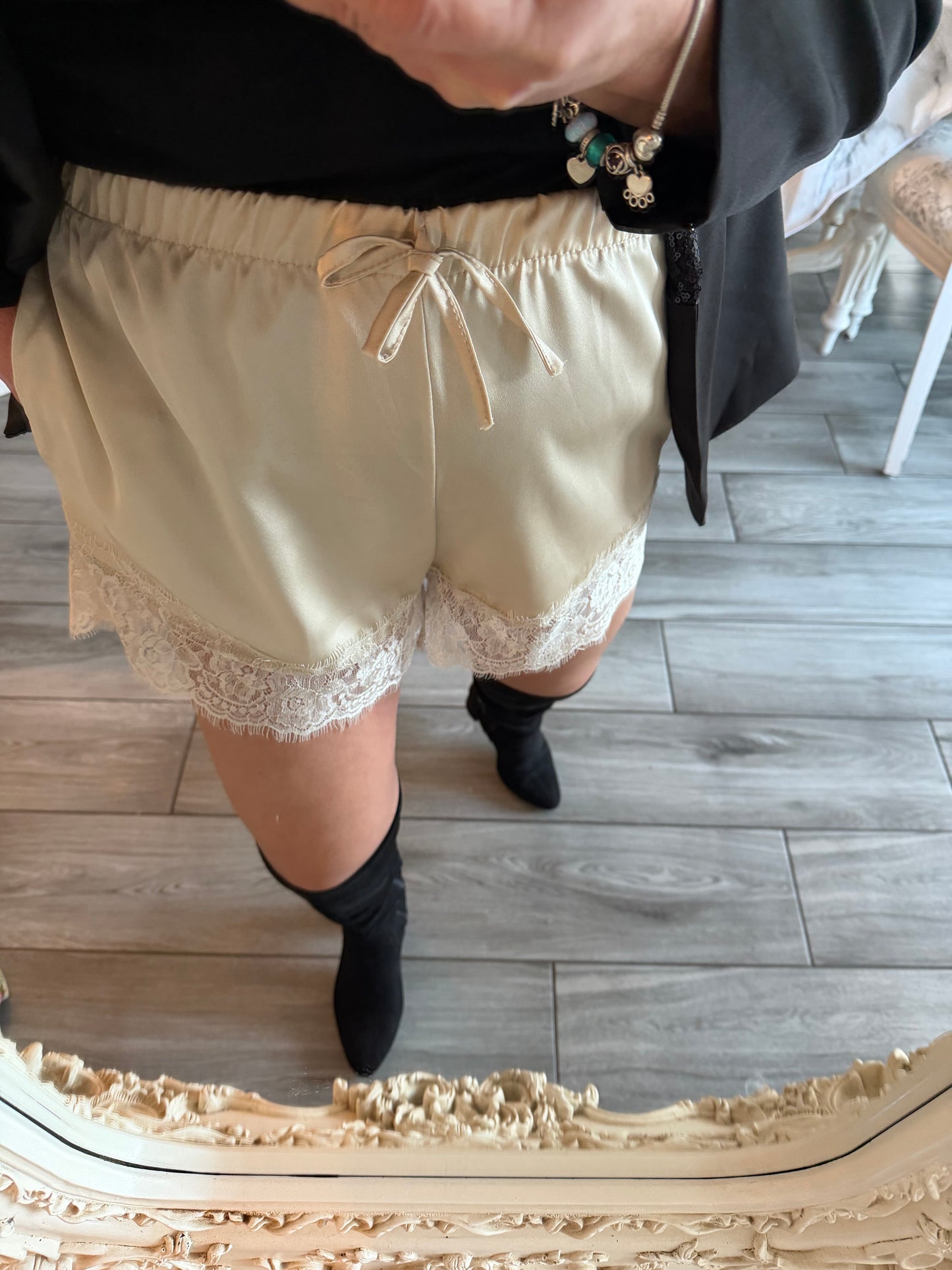 Faye satin lace shorts
