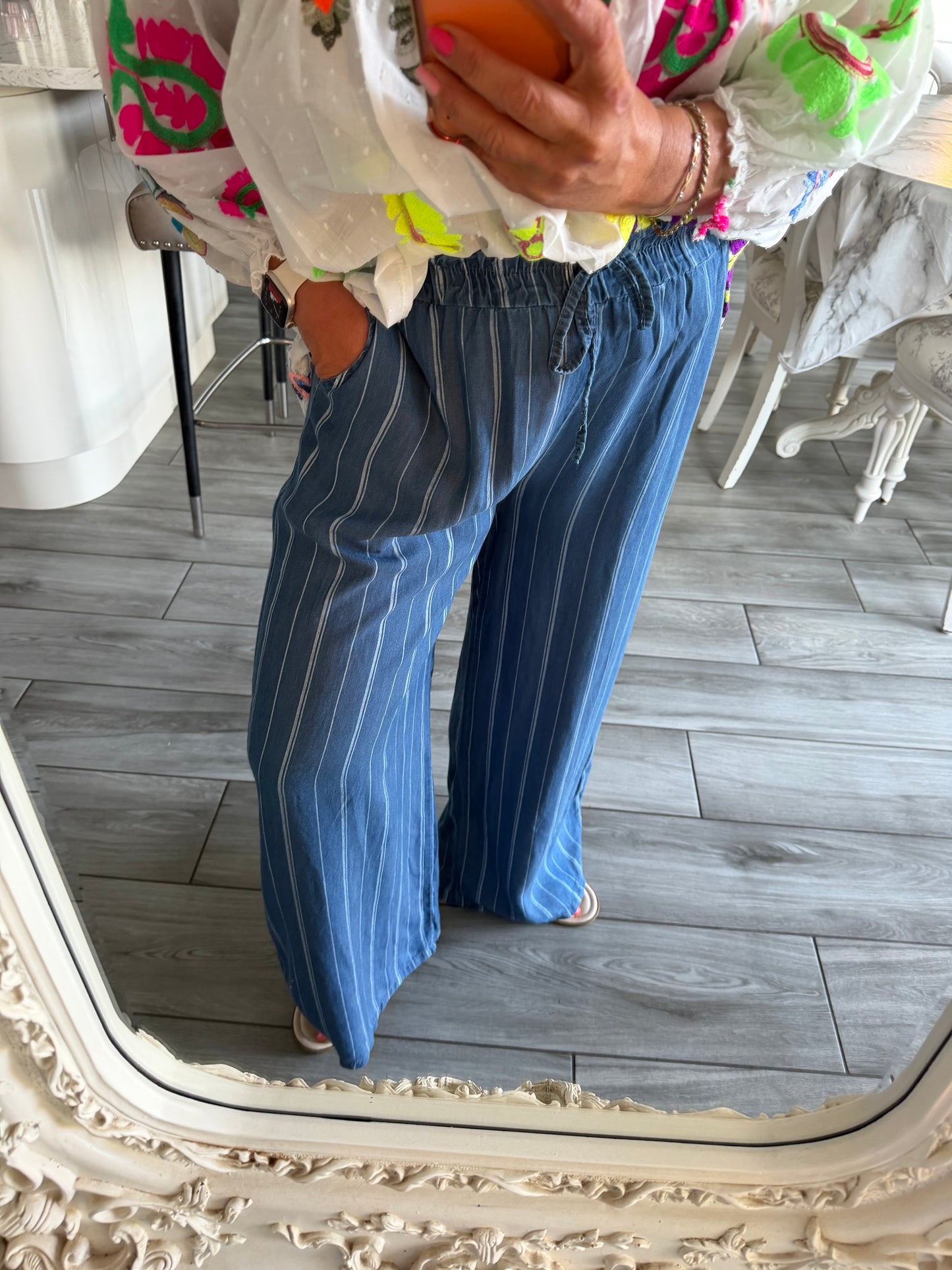 Arabella loose fit wide leg Elasticated waist trousers strip