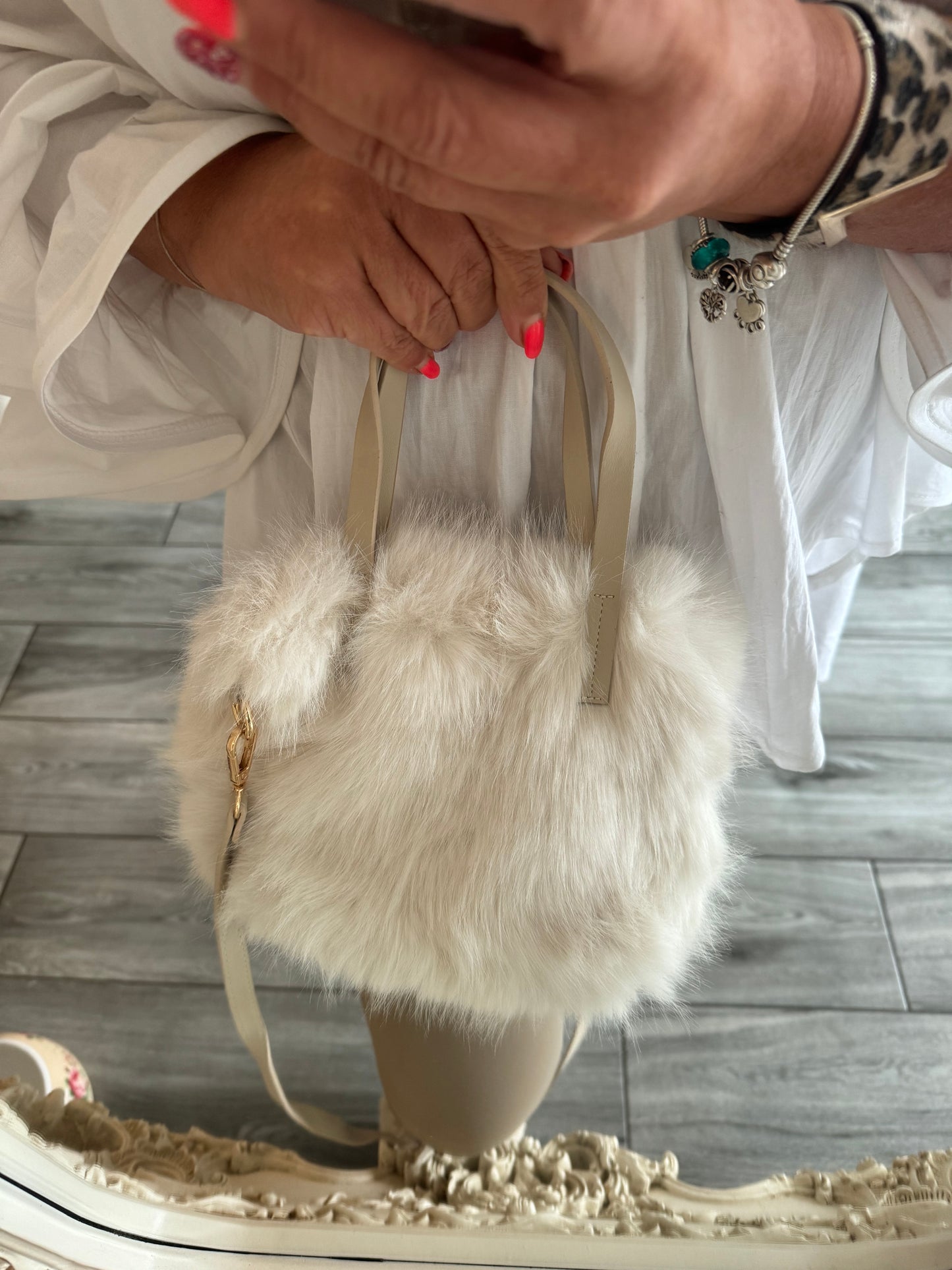 Vanessa faux fur bag