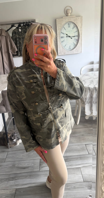 Maggie camo military style zip close lightweight jacket