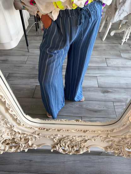 Arabella loose fit wide leg Elasticated waist trousers strip