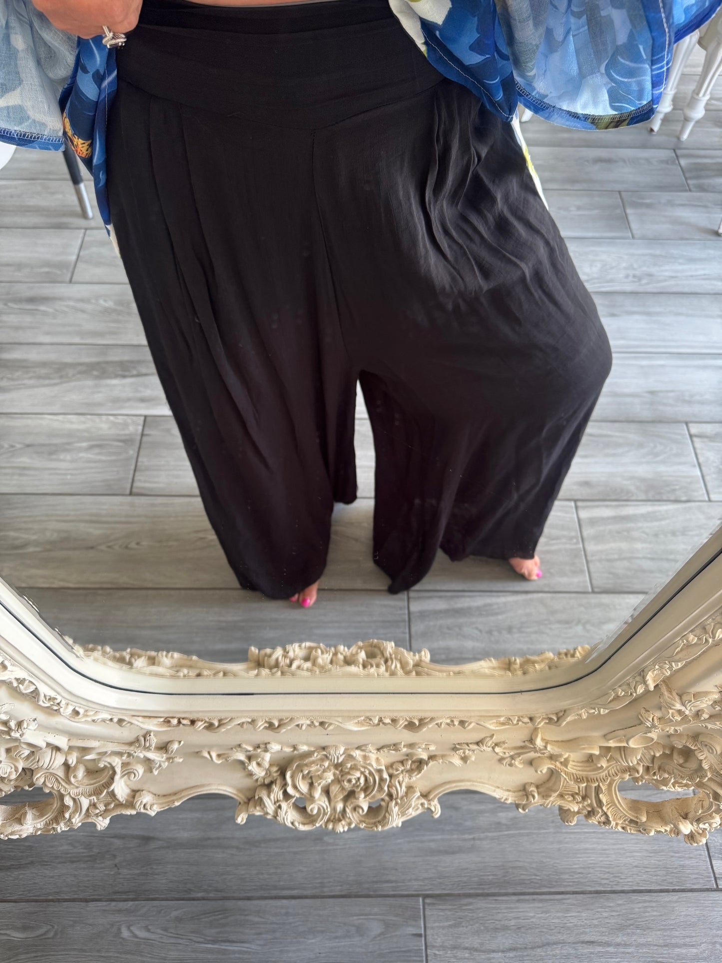 Sydney wide leg floaty Elasticated wide waistband trousers