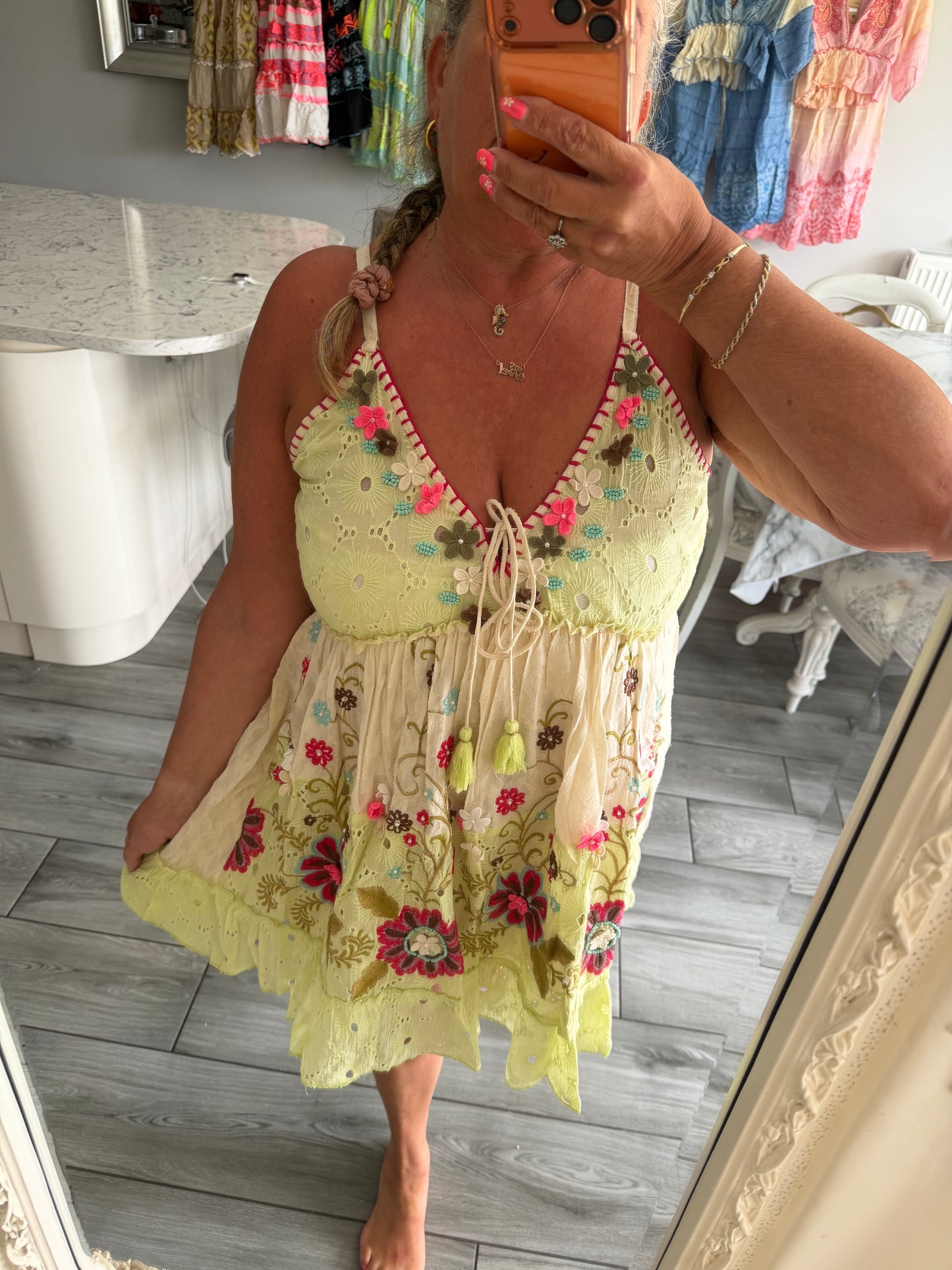 Monroe pretty strappy dress pretty flower details