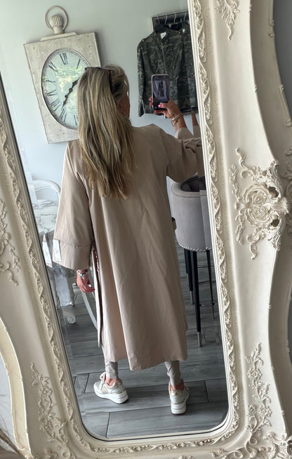 Capri stunning Mac coat
