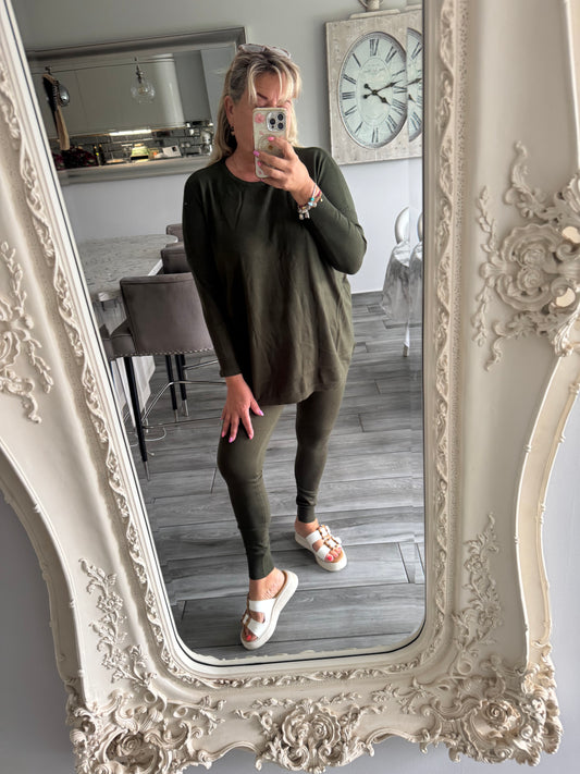 Kayla plain lounge set