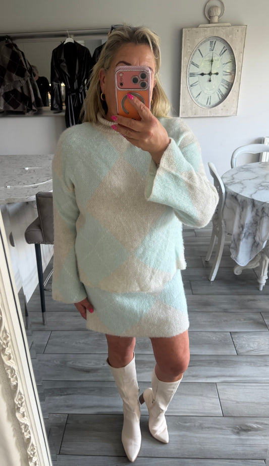Izzy 2 piece knitwear skirt set