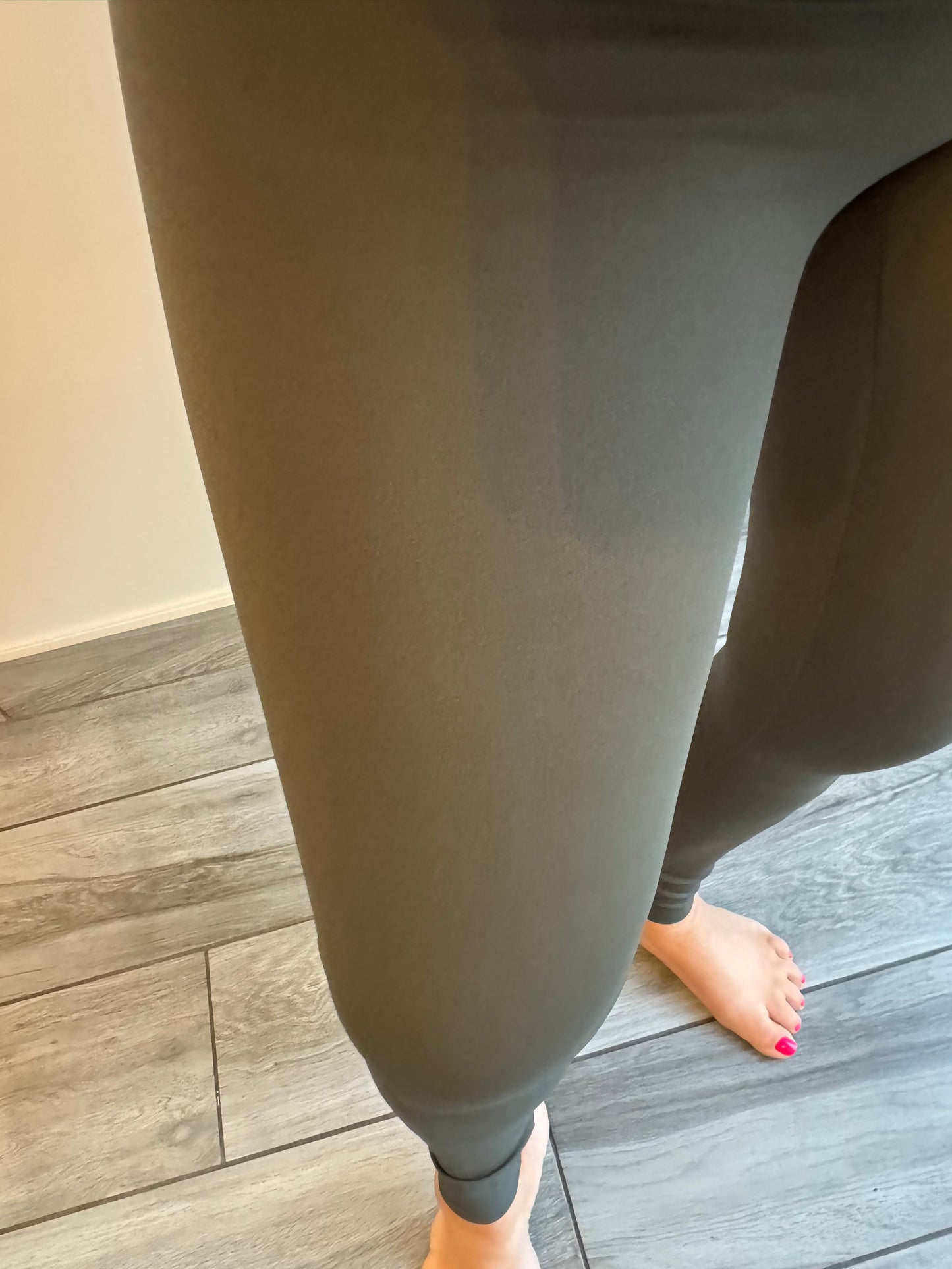 Tess dark khaki energy leggings