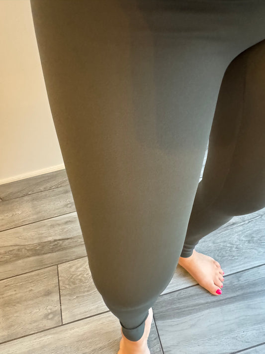 Tess dark khaki energy leggings