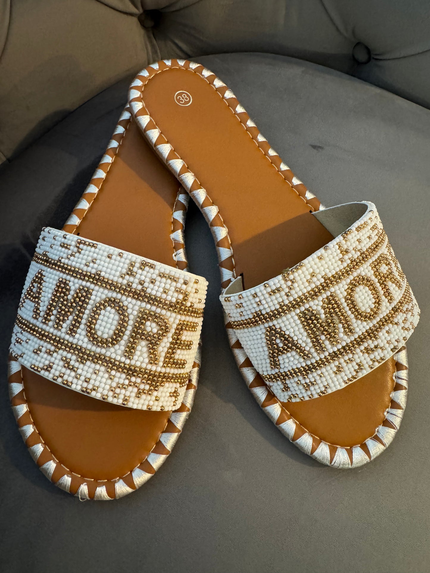 Martina Beaded Sliders Logo Amore