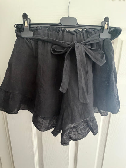 Daryl 100% linen shorts by puro Lino