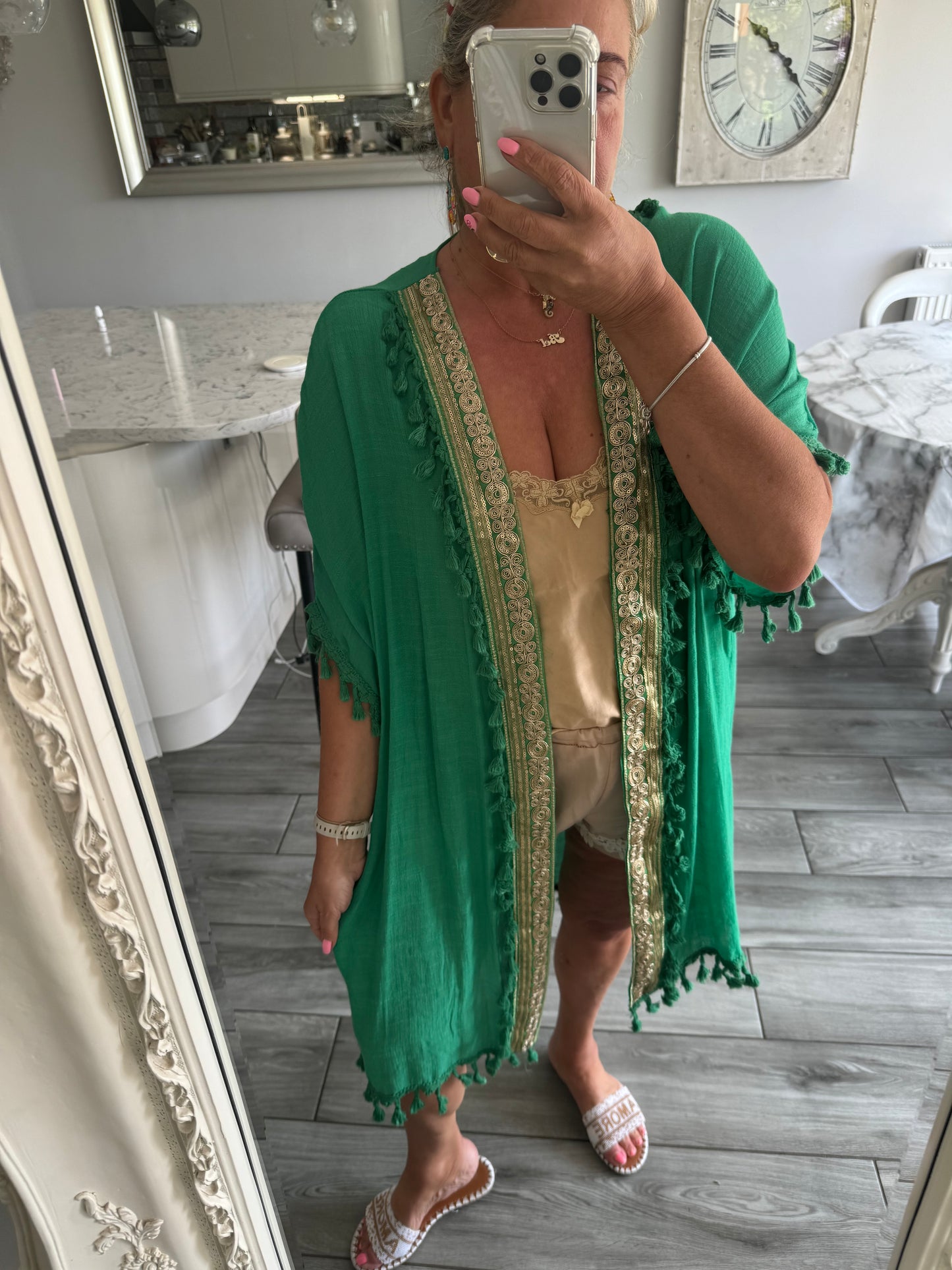 Laura kaftan