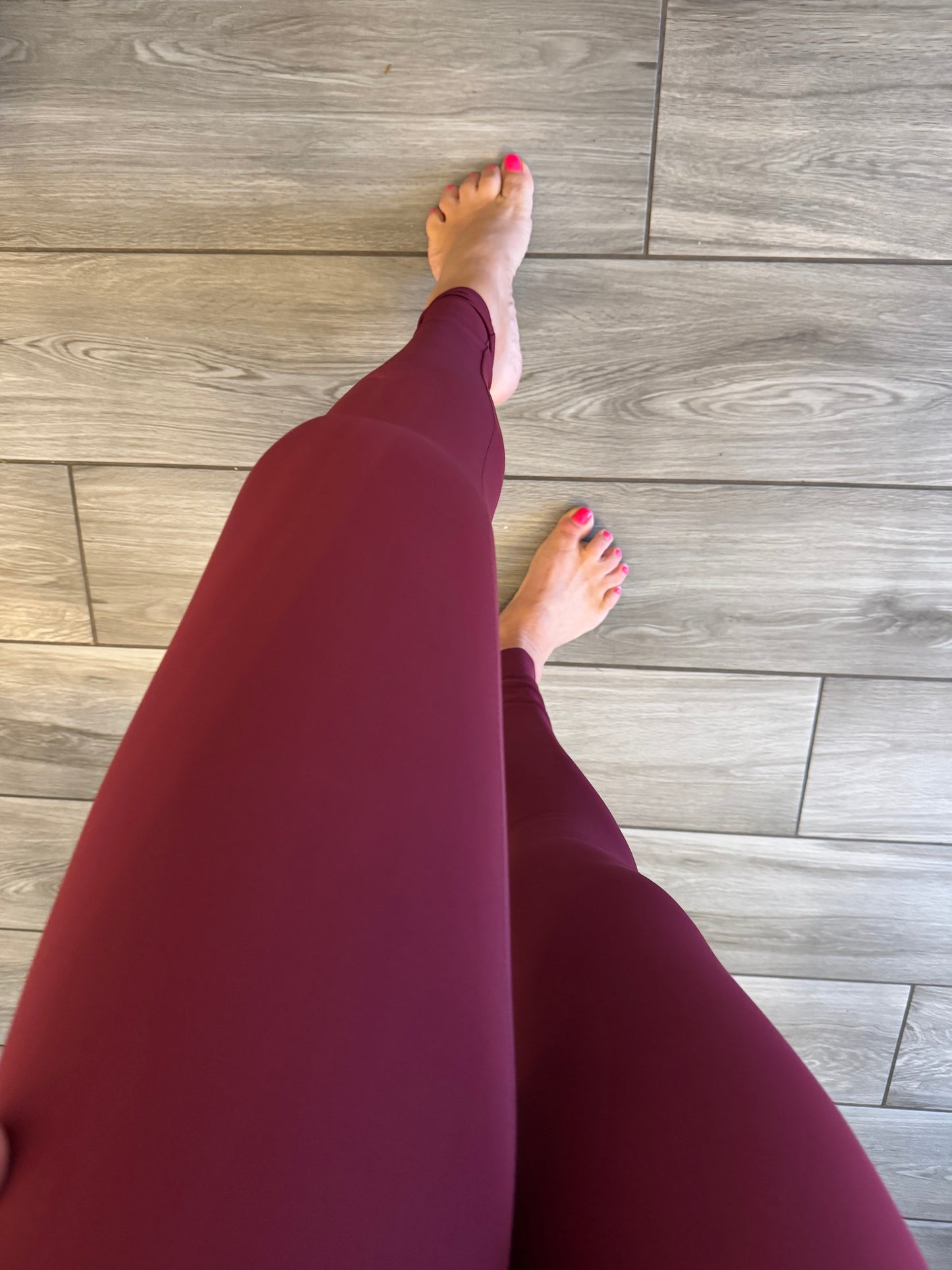 Beth burgundy energy leggings