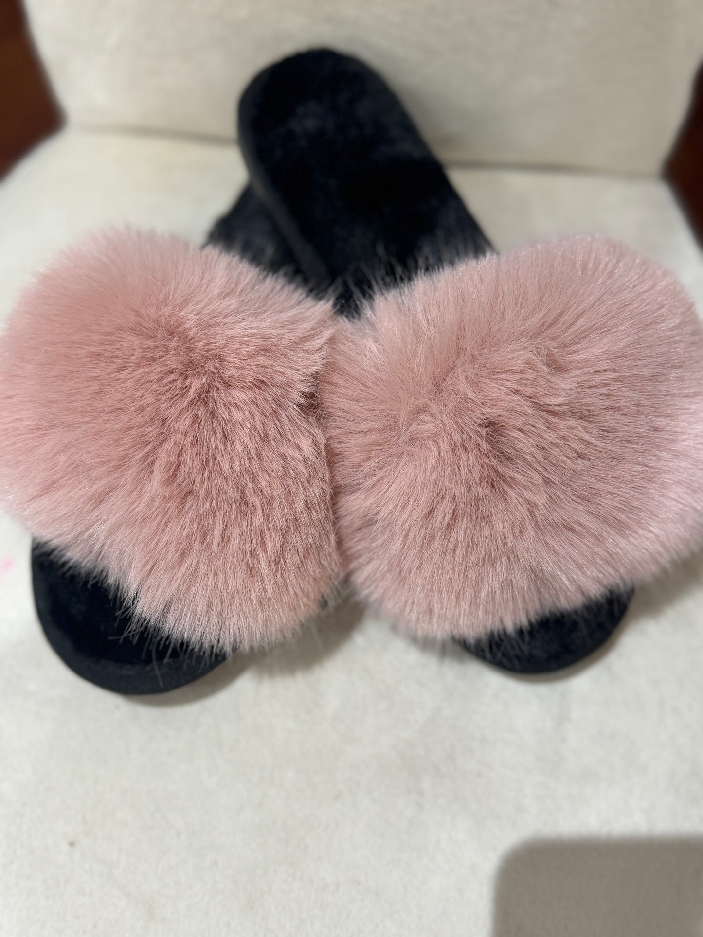 Fluffy indoor outdoor slippers