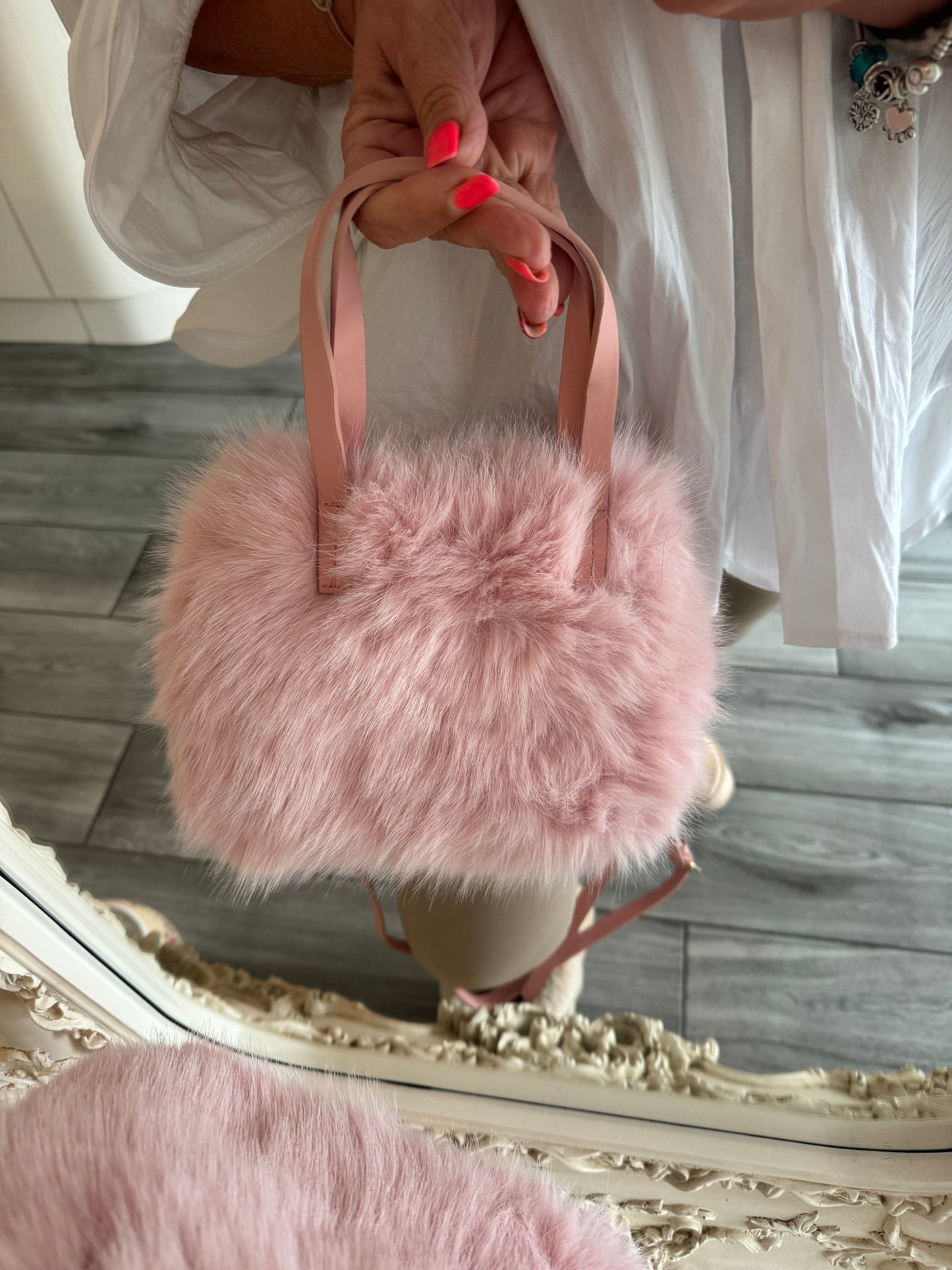 Vanessa faux fur bag