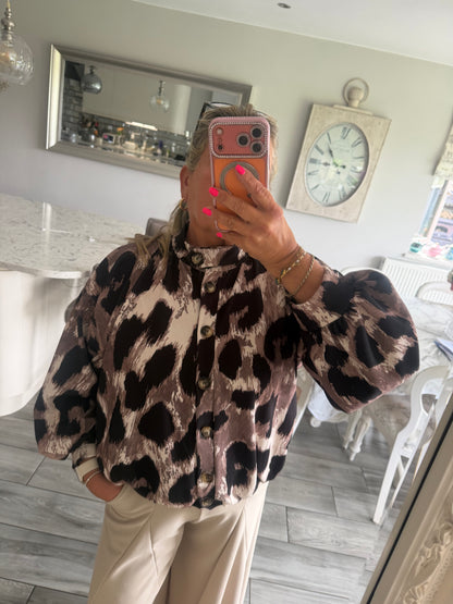 Cherrelle jacket or top leopard print