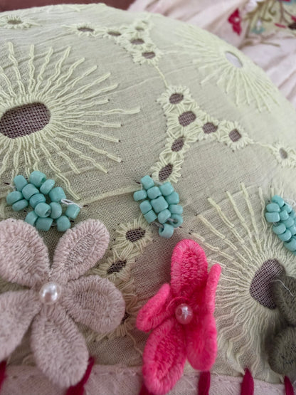 Monroe pretty strappy dress pretty flower details