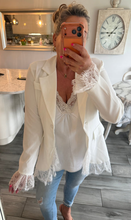 Kim blazer with lace trim