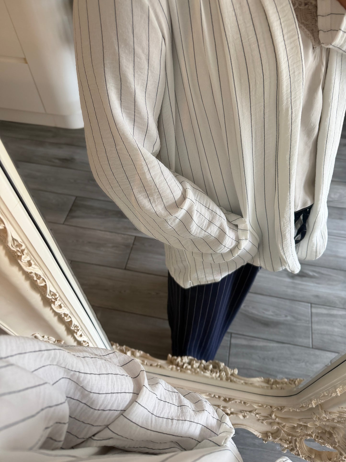 Toni light weight pinstripe blazer