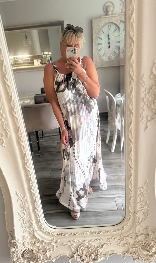 Bellalina plisse maxi dress