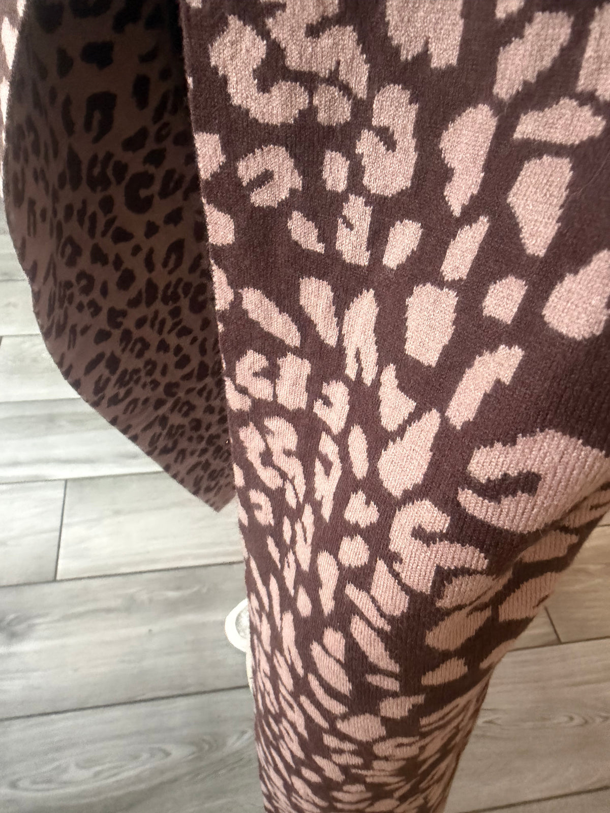 Laura Open cardigan leopard print with pockets
