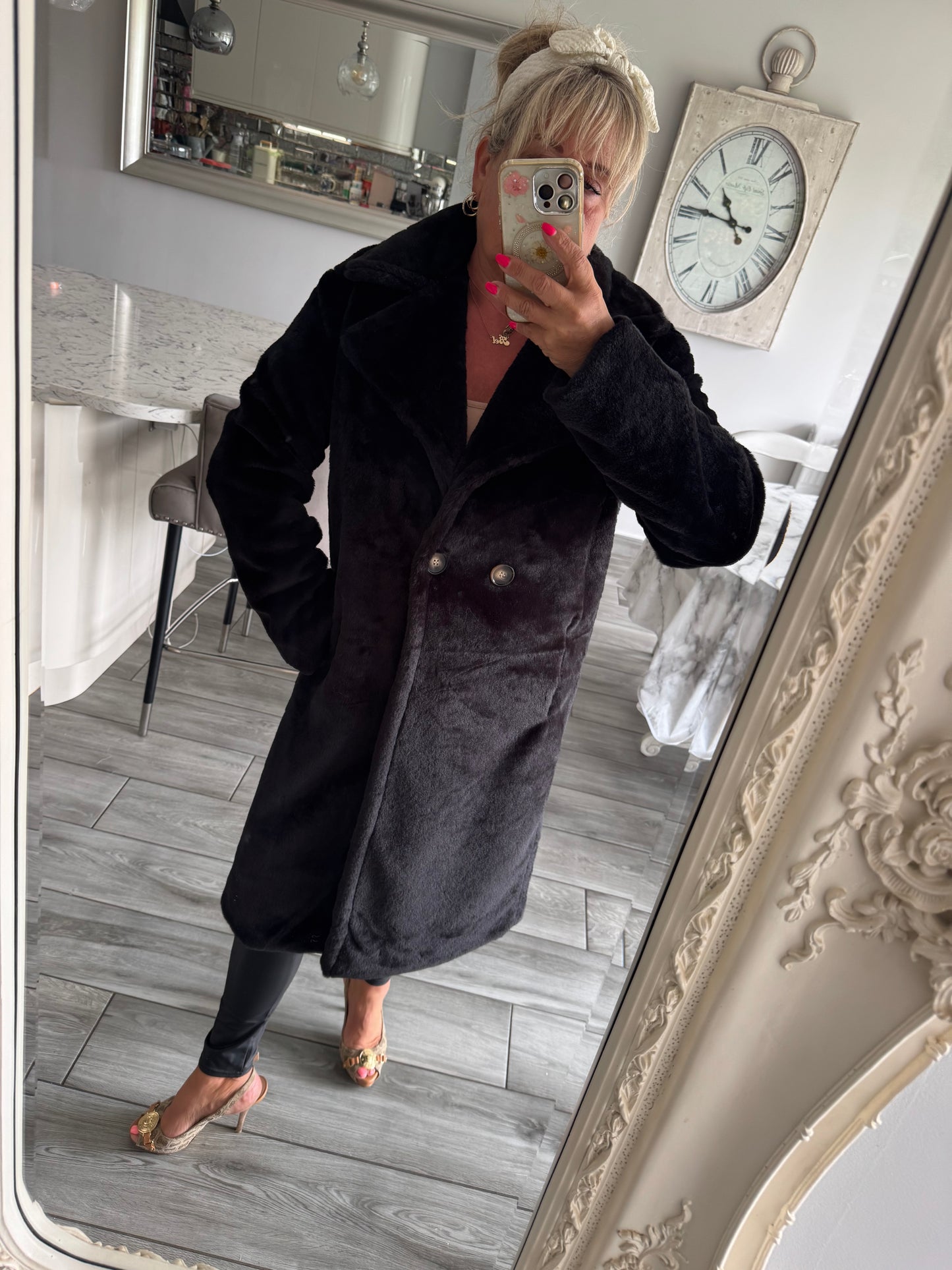 Ava super soft relaxed fit faux fur coat