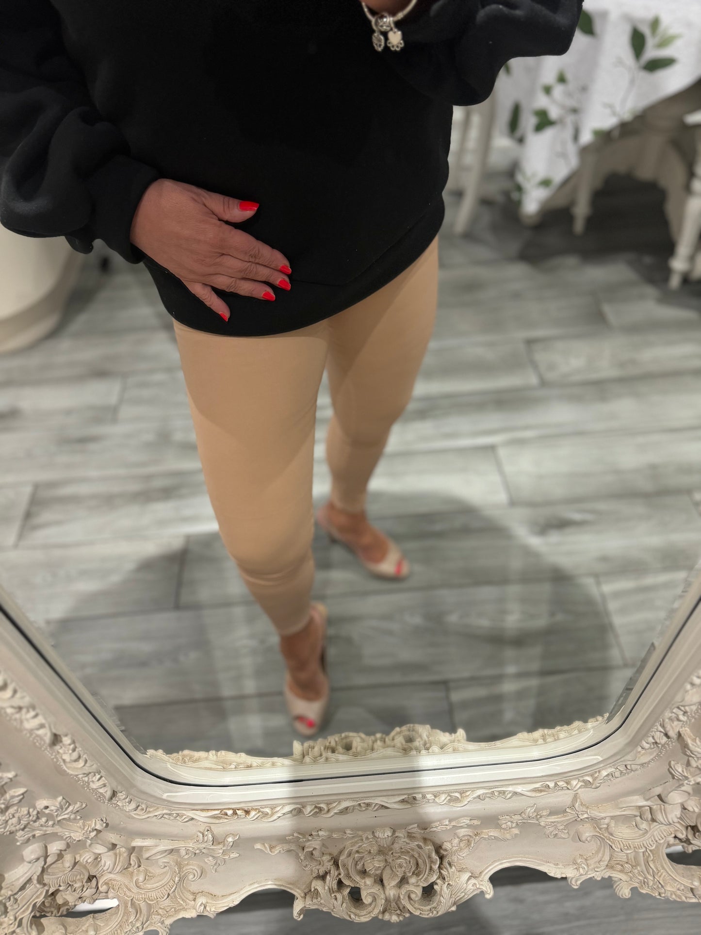 You & Me Leggings In Nude