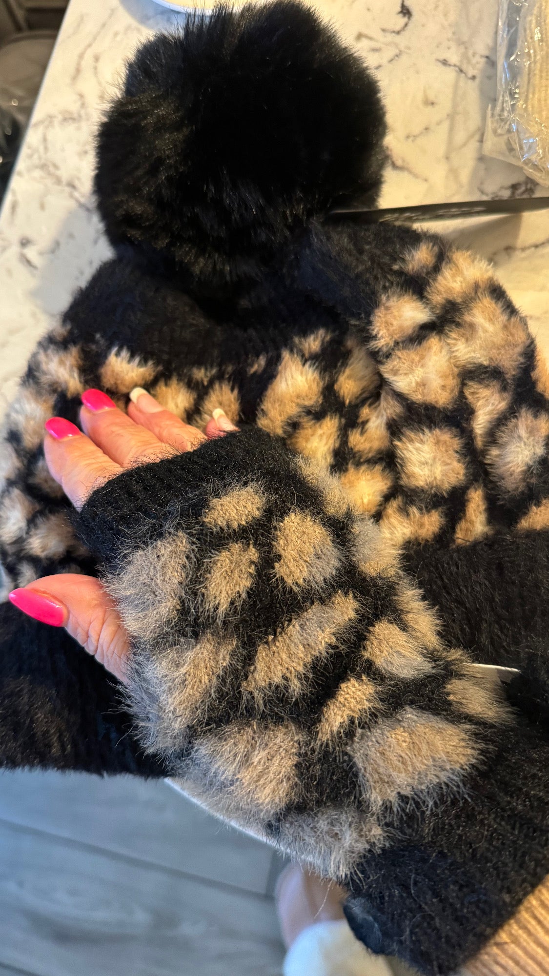 Laurie super soft fleece lined pompom leopard hat