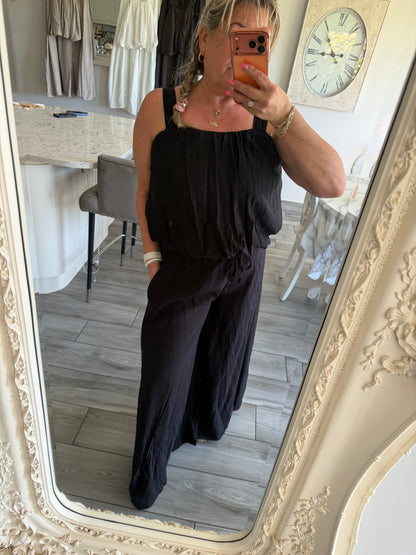 Sydney wide leg 2 piece set bubble vest top