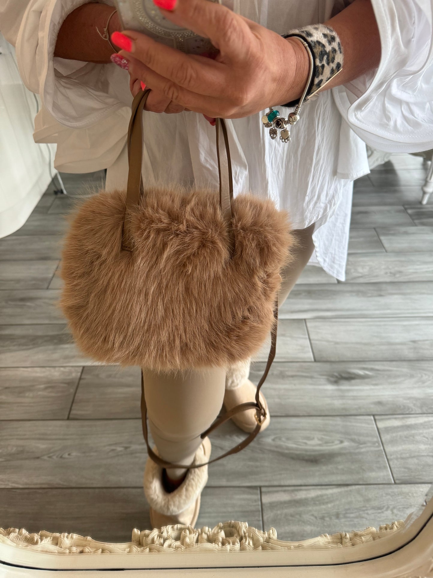 Vanessa faux fur bag