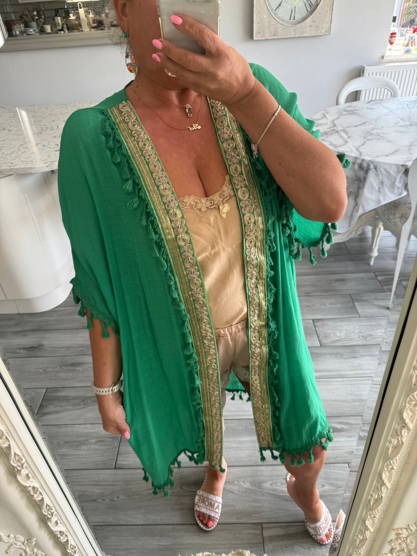 Laura kaftan