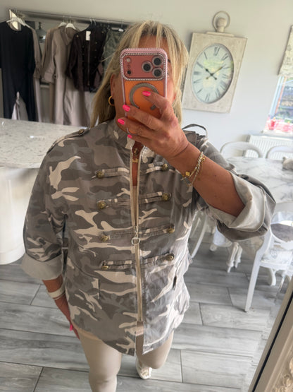 Maggie camo military style zip close lightweight jacket