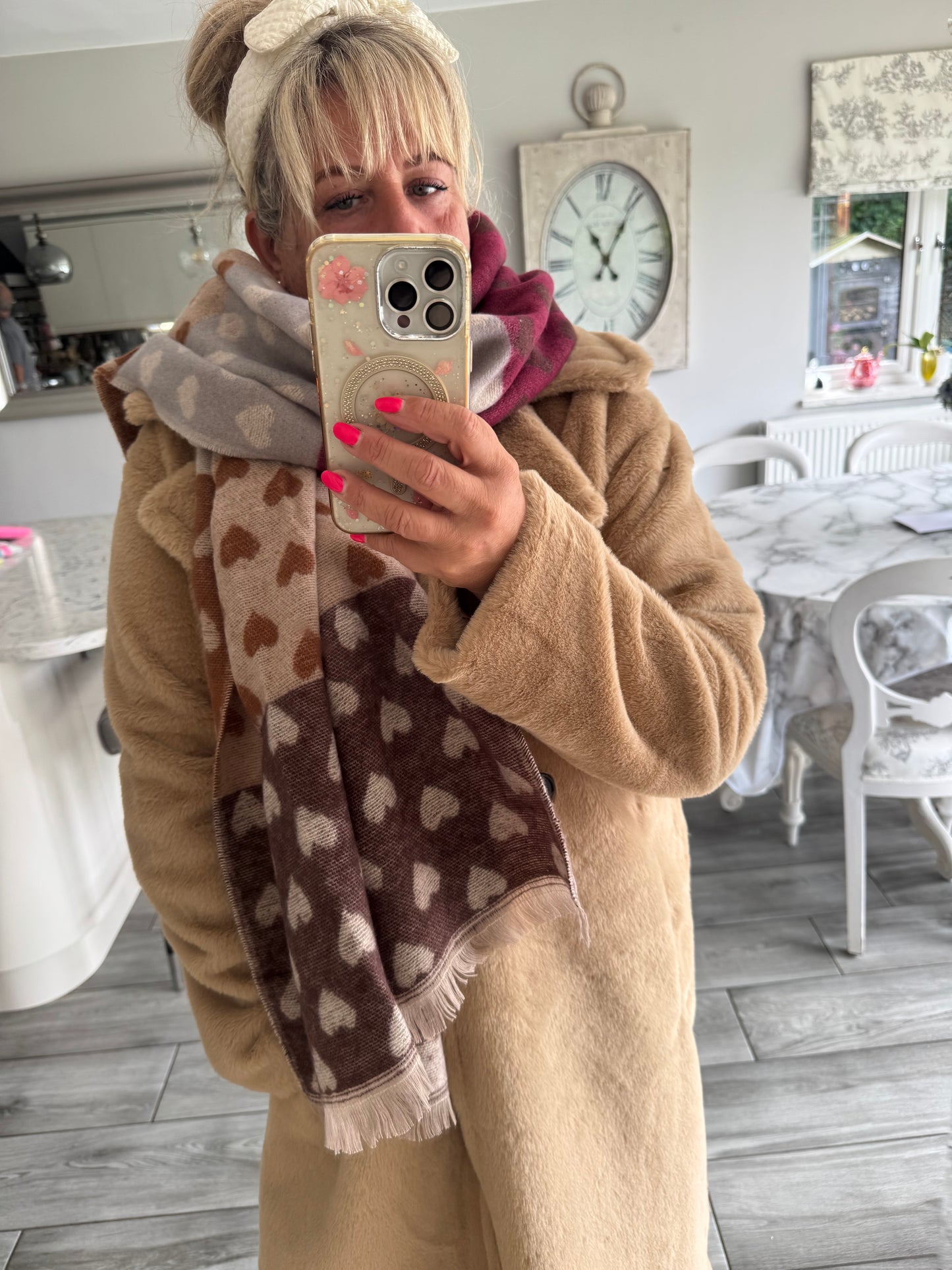 Edith luxury heart scarf by Alex Max