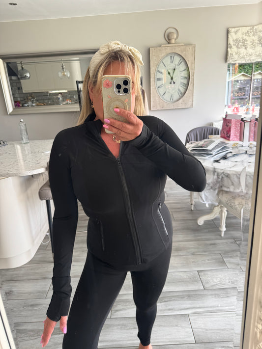 Polly fitted sports jacket in black