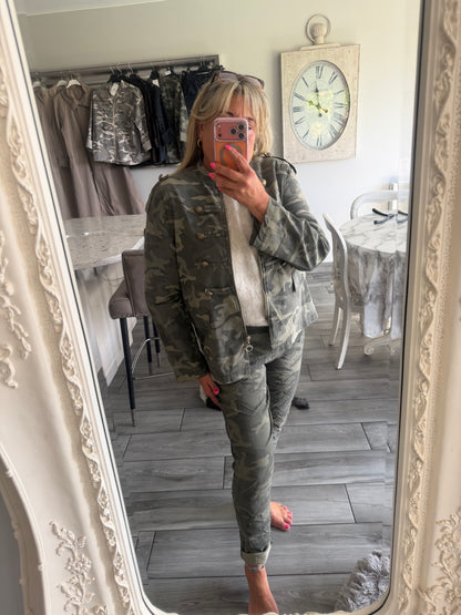 Saskia camo magic trousers